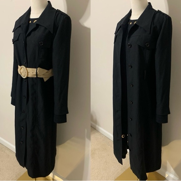 Light and Lined Textured Coat / Dress - Picture 6 of 17